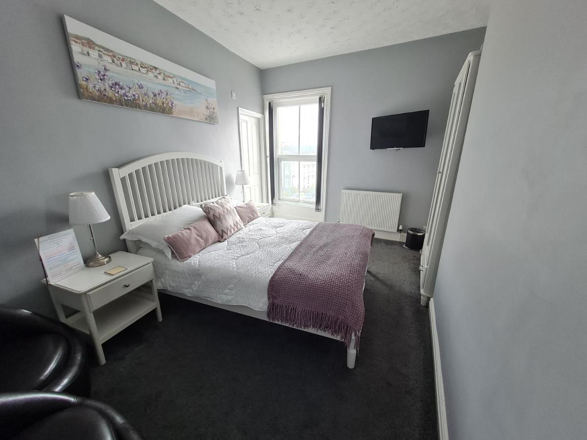 Отель Kimberley House Уитби Экстерьер фото